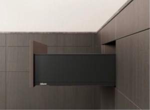 DEEP BLUM LEGRABOX PURE Soft Close kitchen drawer