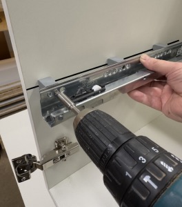 How to fit shallow inner Blum Tandembox Antaro drawer runners